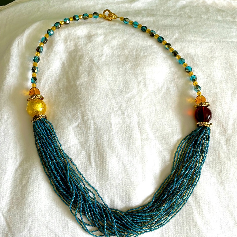 Uno Alla Volta Stunning Venetian beaded necklace nwot